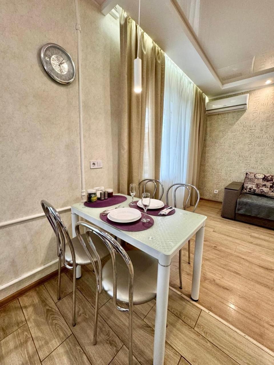 Apartpoltava Витончені Апартаменти Біля Лялькового Театру, Звітна Документація Для Відрядження, Банківський Чек Exterior foto